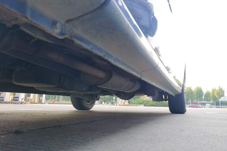 Used SAIC MAXUS G10 2016 2.0T Automatic Elite Edition Left Side Sill