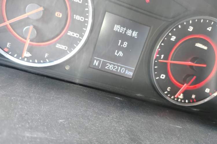 Used SAIC MAXUS G10  Odometer Close Up