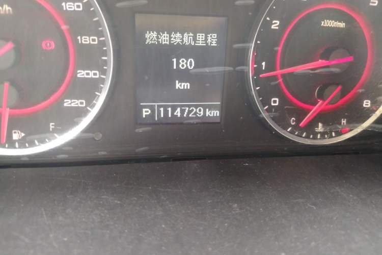 Used SAIC MAXUS G10 2016 2.0T Automatic Executive Edition Odometer Close Up
