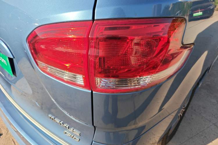 Used SAIC MAXUS G10 2016 2.0T Automatic Elite Edition Right Rear Taillight