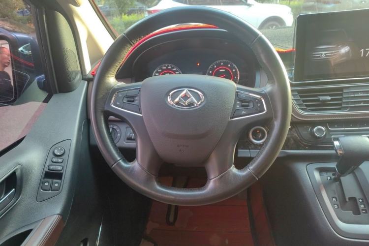 Used SAIC MAXUS G10 2016 2.0T Automatic Flagship Edition Steering Wheel