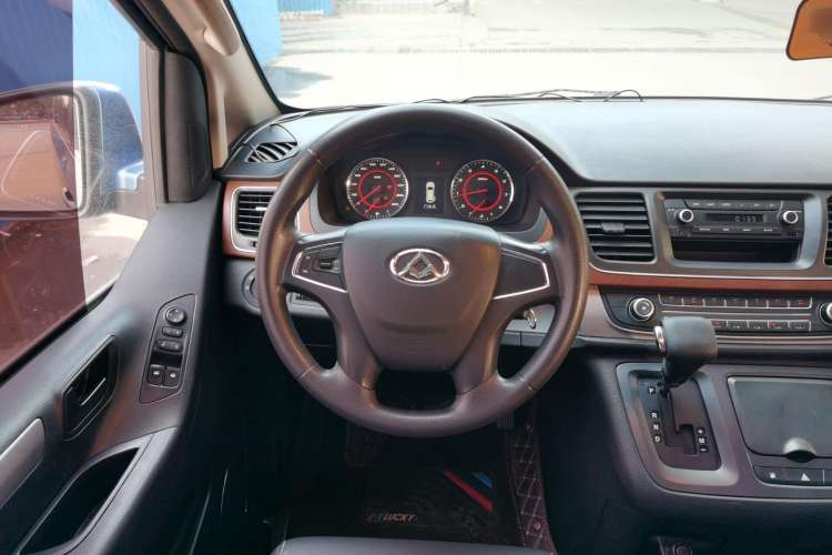 Used SAIC MAXUS G10 2016 2.0T Automatic Elite Edition Steering Wheel