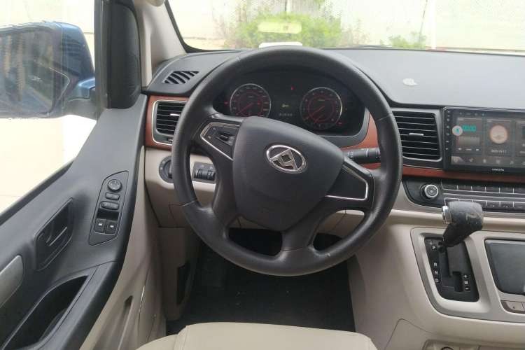 Used SAIC MAXUS G10 2016 2.0T Automatic Executive Edition Steering Wheel