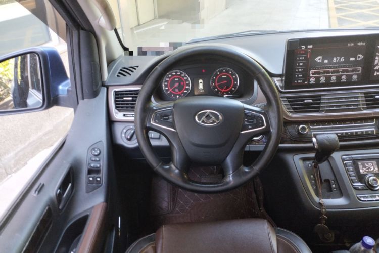 Used SAIC MAXUS G10 2016 2.0T Automatic Luxury Executive Edition Steering Wheel