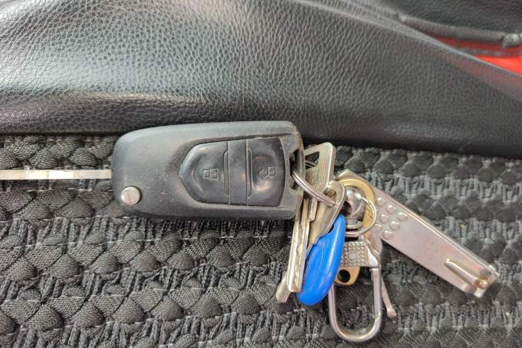 Used SAIC MAXUS G10 2016 2.0T Automatic Elite Edition Vehicle Key