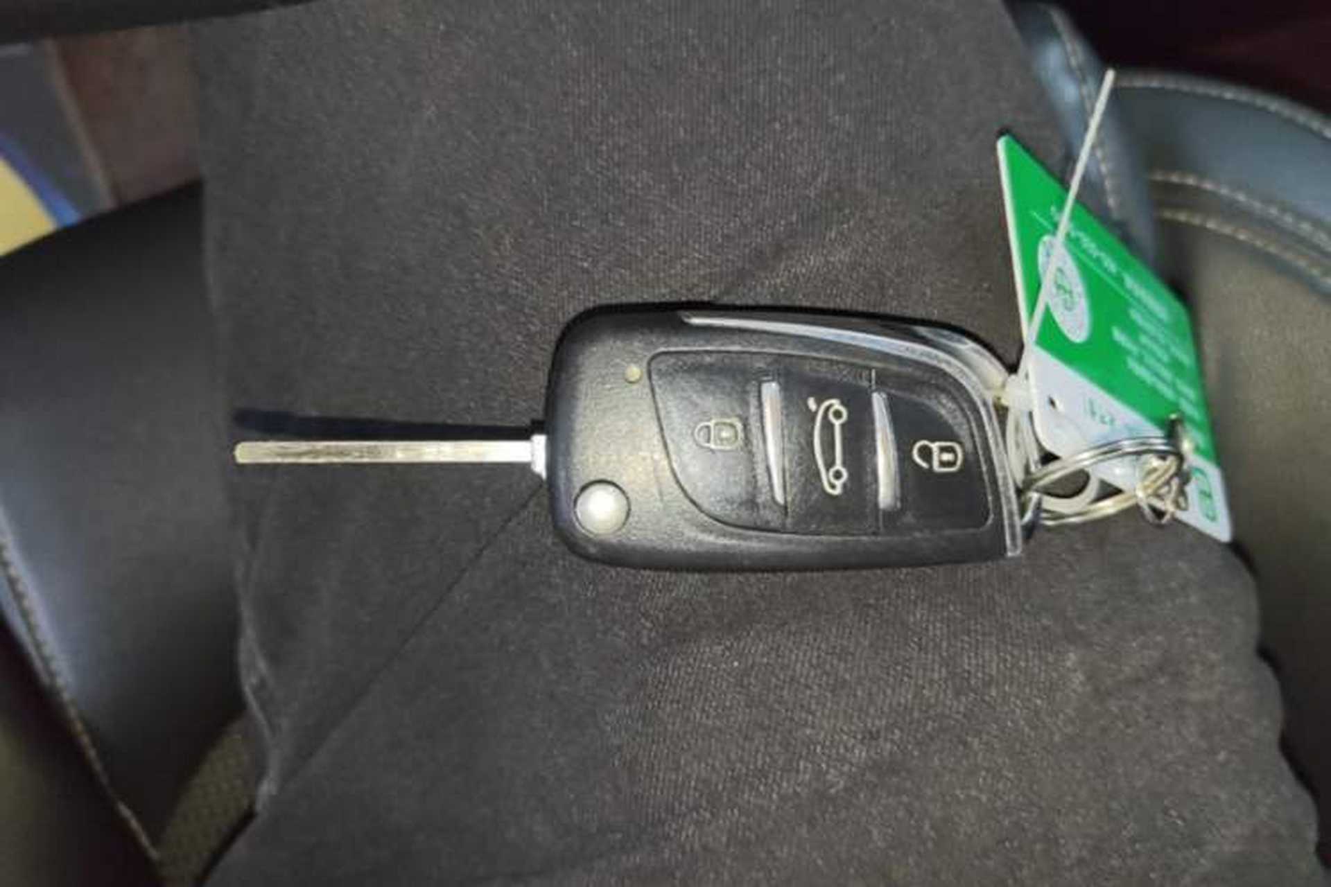 Used SAIC MAXUS G10 2016 1.9T Manual Elite Edition Diesel China V Standard Vehicle Key