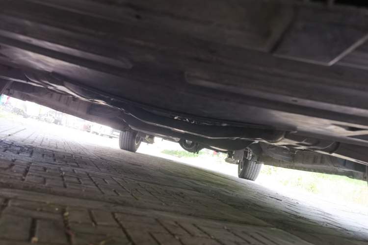 Used SAIC MAXUS G10 2016 1.9T Manual Elite Edition Diesel China V Standard Chassis Front
