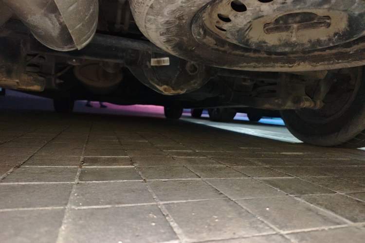 Used SAIC MAXUS G10 2016 2.0T Automatic Elite Edition Chassis Rear