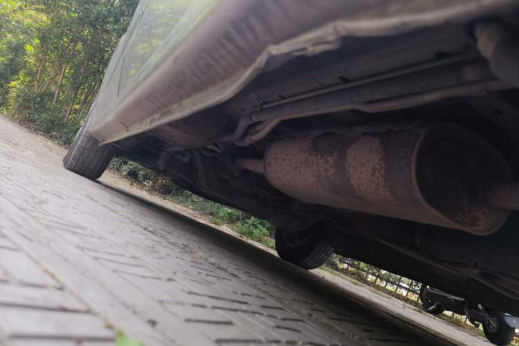 Used SAIC MAXUS G10 2016 1.9T Manual Elite Edition Diesel China V Standard Chassis Rear Left