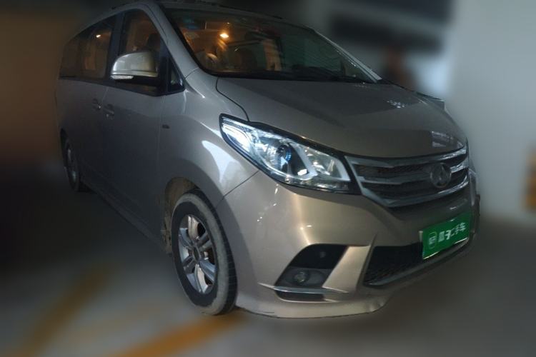 Used SAIC MAXUS G10 2016 2.0T Automatic Elite Edition Front Right 45 Deg