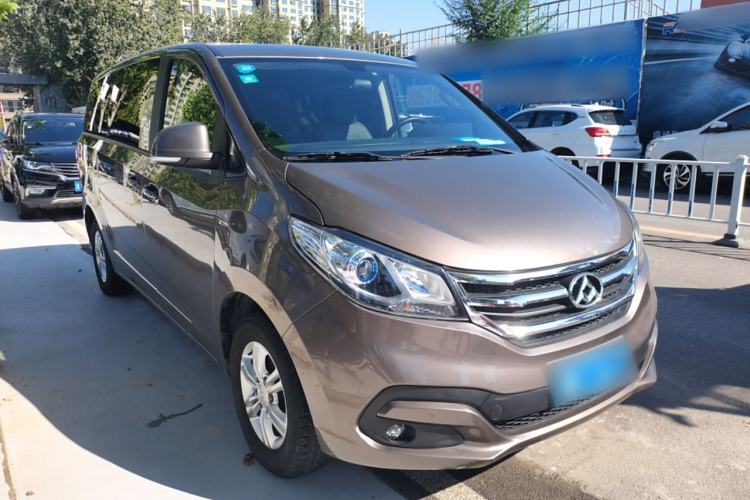 Used SAIC MAXUS G10 2016 2.0T Automatic Luxury Edition Front Right 45 Deg