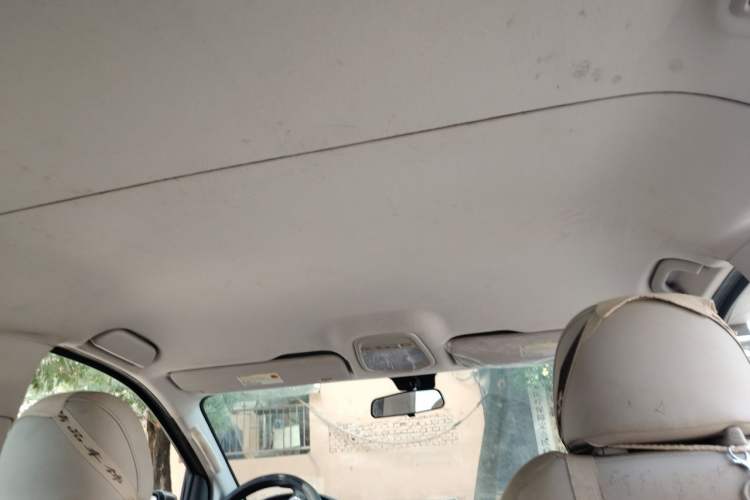 Used SAIC MAXUS G10 2016 2.0T Automatic Elite Edition Headliner