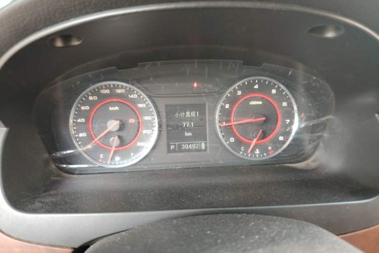 Used SAIC MAXUS G10 2016 2.0T Automatic Elite Edition Instrument Cluster