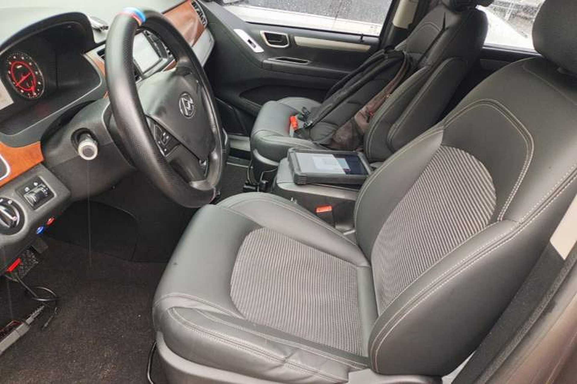 Used SAIC MAXUS G10 2016 2.0T Automatic Elite Edition Left Front Seat