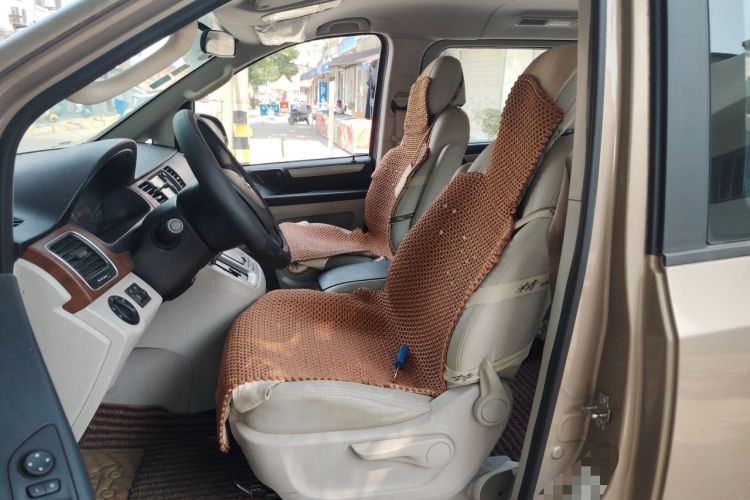 Used SAIC MAXUS G10 2016 2.0T Automatic Elite Edition Left Front Seat