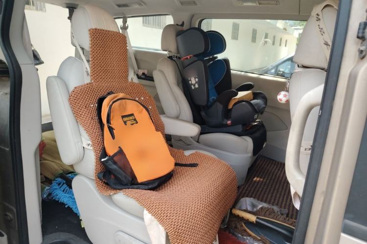 Used SAIC MAXUS G10 2016 2.0T Automatic Elite Edition Left Rear Seat