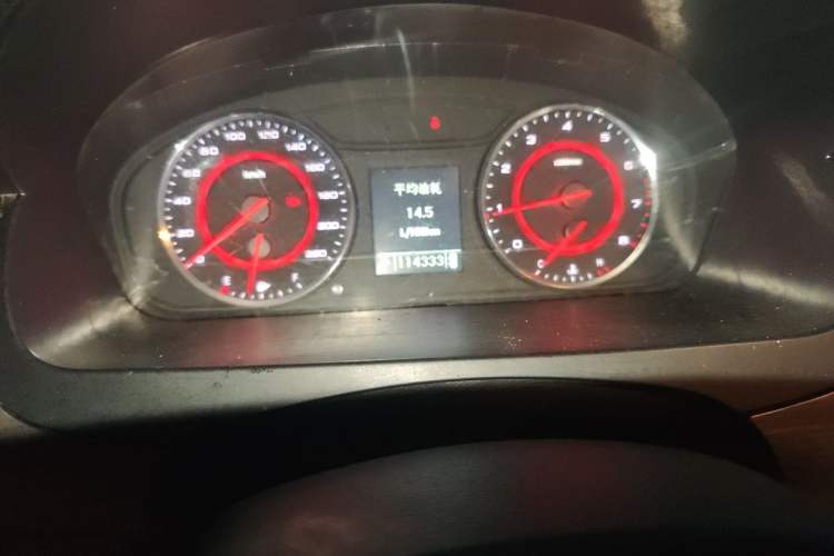 Used SAIC MAXUS G10 2016 2.0T Automatic Elite Edition Odometer Close Up
