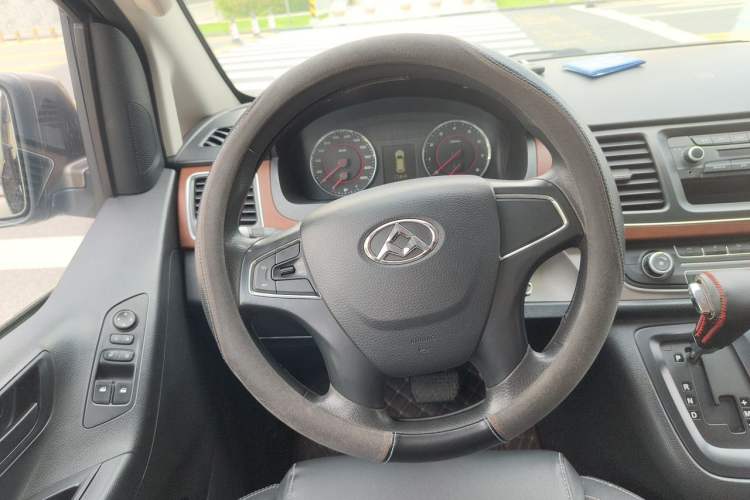 Used SAIC MAXUS G10 2016 2.0T Automatic Elite Edition Steering Wheel