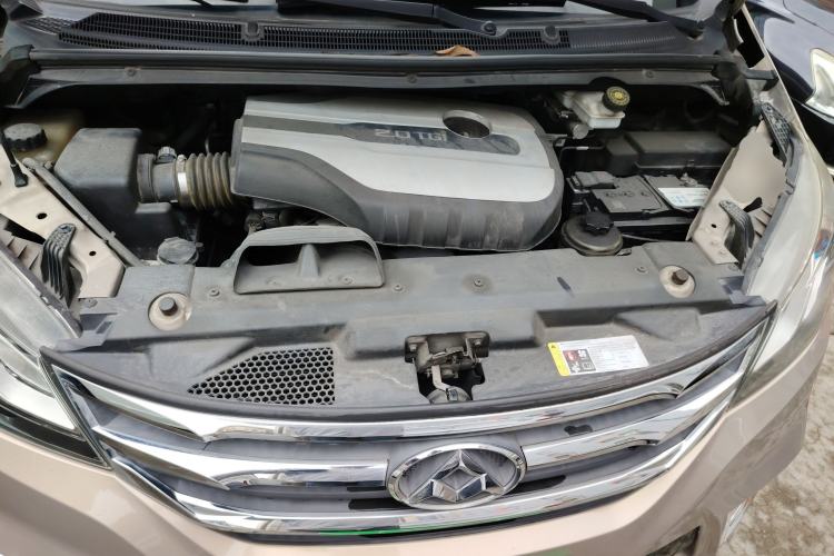 Used SAIC MAXUS G10 2016 2.0T Automatic Elite Edition Engine Bay