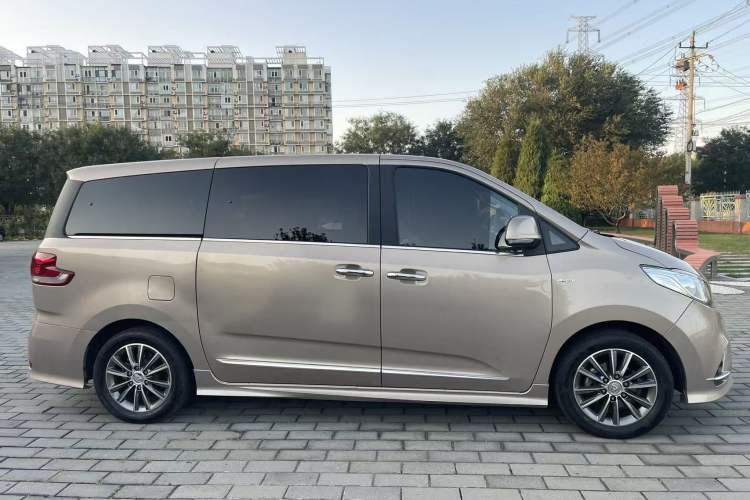 Used SAIC MAXUS G10 2016 2.0T Automatic Flagship Edition Exterior 3