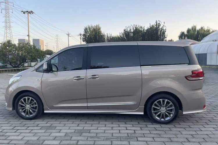 Used SAIC MAXUS G10 2016 2.0T Automatic Flagship Edition Exterior 4
