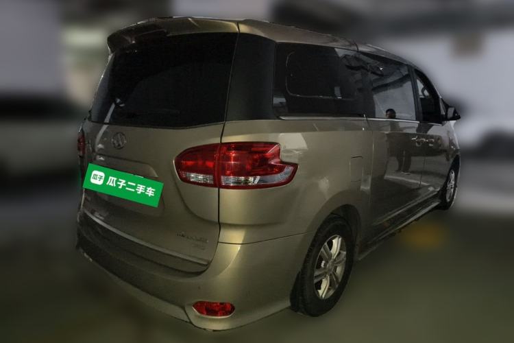 Used SAIC MAXUS G10 2016 2.0T Automatic Elite Edition Exterior 5