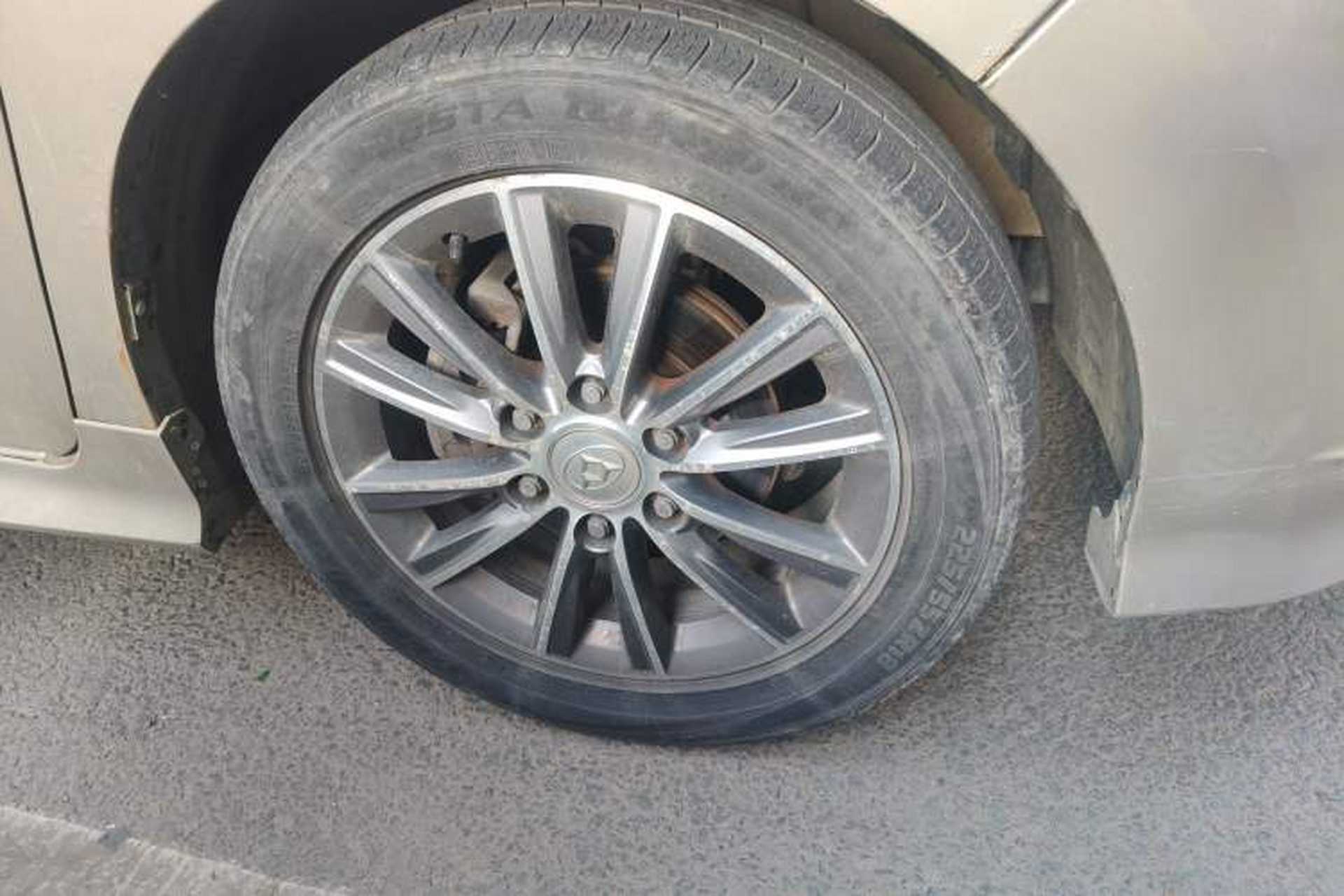 Used SAIC MAXUS G10 2016 2.0T Automatic Flagship Edition Exterior 7