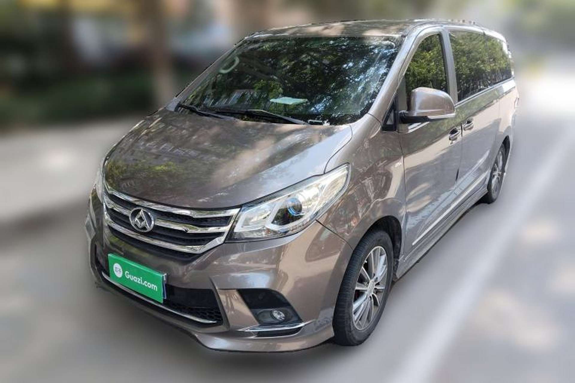 Used SAIC MAXUS G10 2016 2.0T Automatic Fashion Edition Front Left 45 Deg