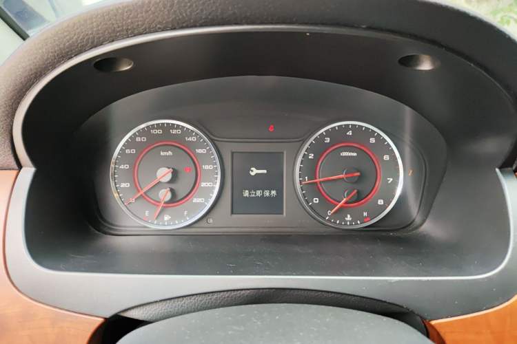 Used SAIC MAXUS G10 2016 2.0T Automatic Elite Edition Instrument Cluster