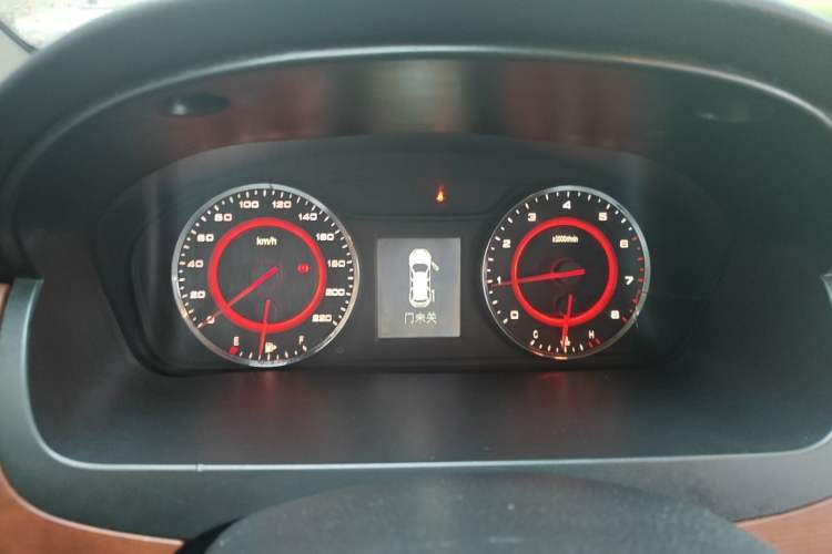 Used SAIC MAXUS G10 2016 2.0T Automatic Elite Edition Instrument Cluster