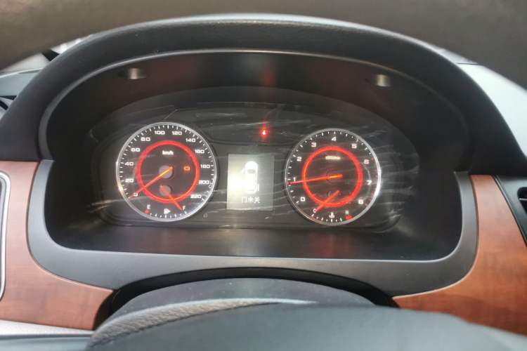 Used SAIC MAXUS G10 2016 2.0T Automatic Elite Edition Instrument Cluster