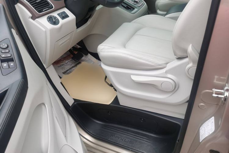 Used SAIC MAXUS G10 2016 2.0T Automatic Flagship Edition Left Front Seat
