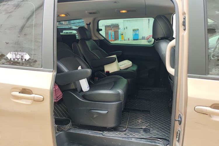 Used SAIC MAXUS G10 2016 2.0T Automatic Elite Edition Left Rear Seat