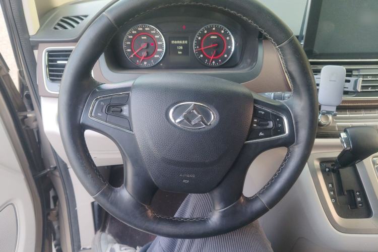 Used SAIC MAXUS G10 2016 2.0T Automatic Flagship Edition Steering Wheel