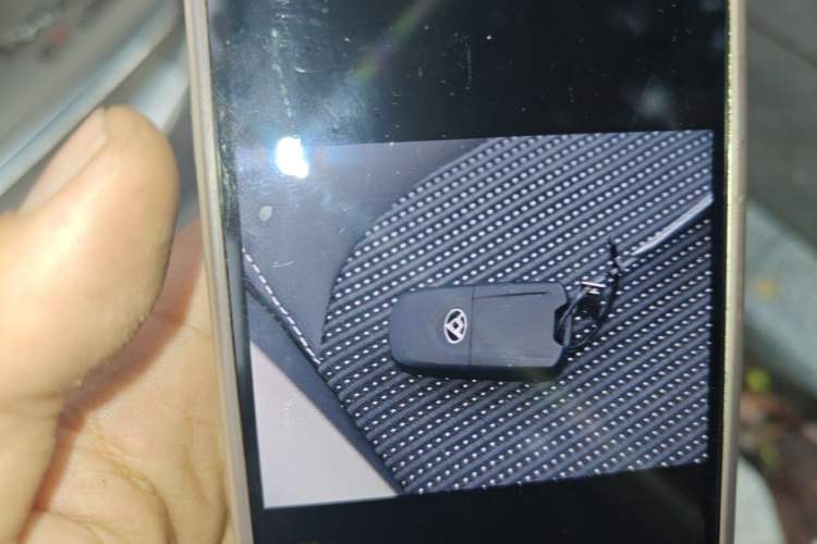 Used SAIC MAXUS G10 2016 2.0T Automatic Elite Edition Vehicle Key