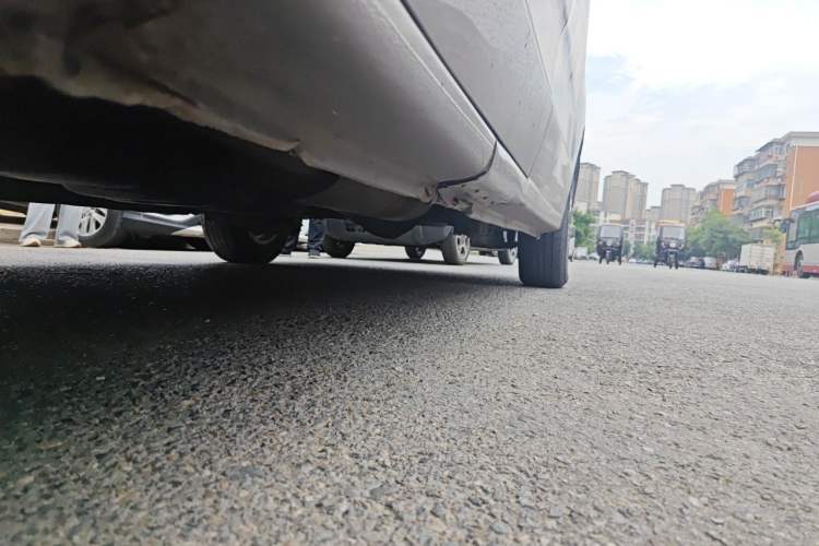 Used SAIC MAXUS G10 2016 2.0T Automatic Elite Edition Chassis Front Left