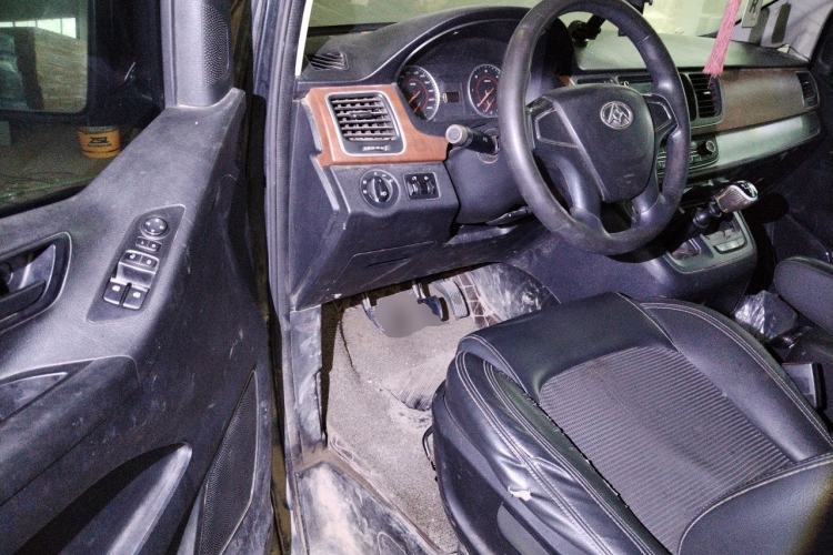 Used SAIC MAXUS G10 2016 1.9T Manual Elite Edition Diesel China V Standard Driver Seat