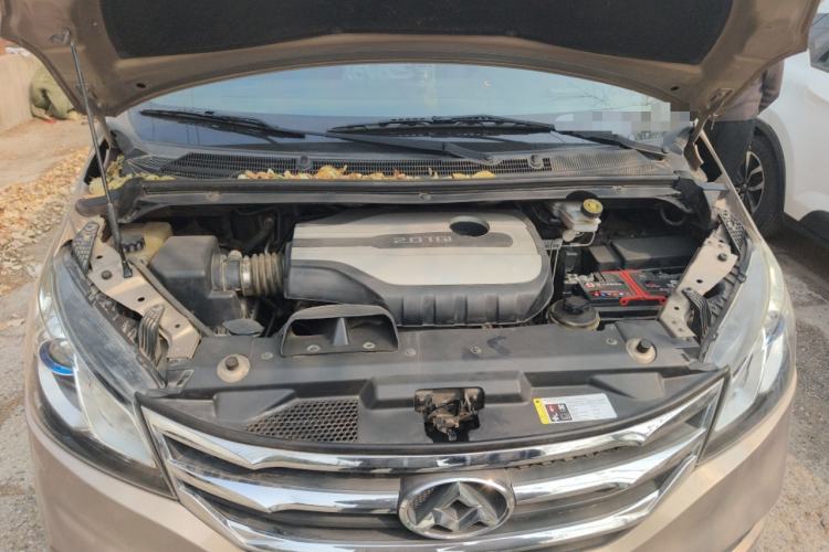 Used SAIC MAXUS G10 2016 2.0T Automatic Elite Edition Engine Bay