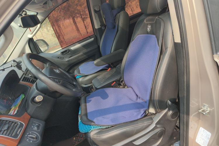 Used SAIC MAXUS G10 2016 2.0T Automatic Elite Edition Left Front Seat