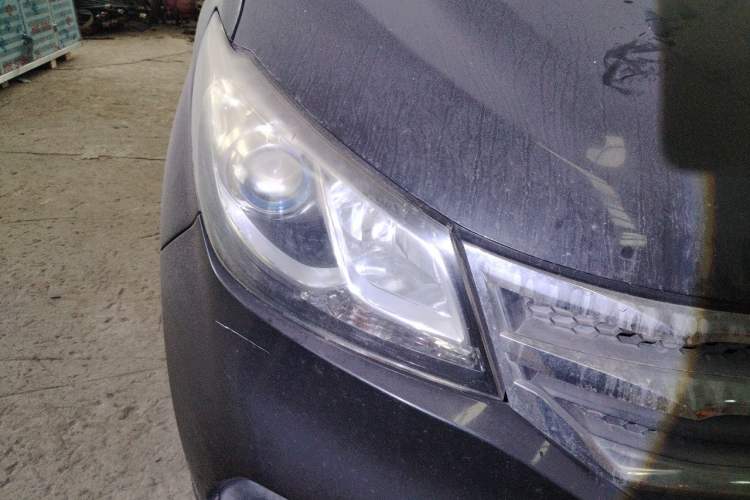Used SAIC MAXUS G10 2016 1.9T Manual Elite Edition Diesel China V Standard Right Front Headlight