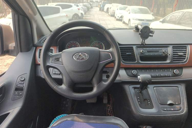 Used SAIC MAXUS G10 2016 2.0T Automatic Elite Edition Steering Wheel