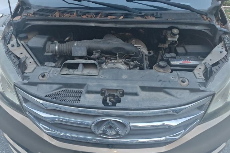 Used SAIC MAXUS G10 2016 2.0T Automatic Elite Edition Engine Bay