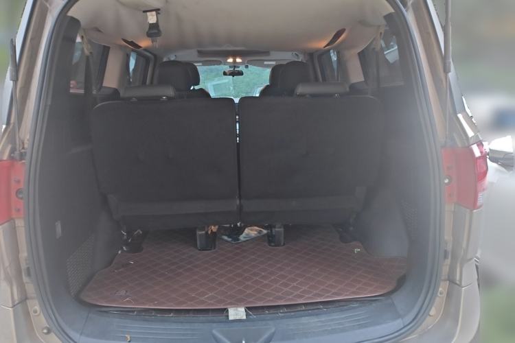 Used SAIC MAXUS G10 2016 2.0T Automatic Elite Edition Trunk