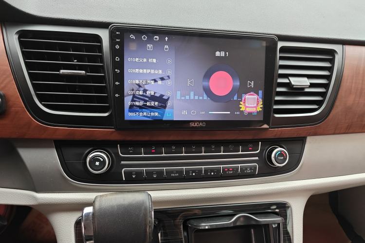 Used SAIC MAXUS G10 2016 2.0T Automatic Elite Edition Audio And AC Panel
