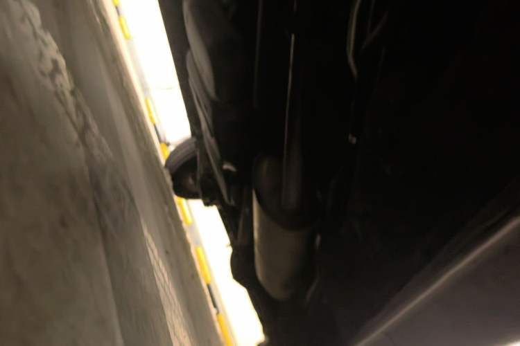Used SAIC MAXUS G10 2016 2.0T Automatic Elite Edition Chassis Front Left