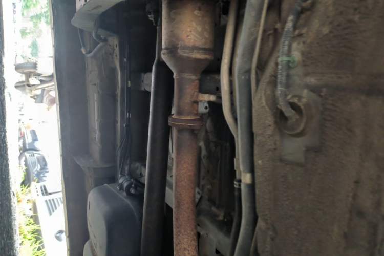 Used SAIC MAXUS G10 2016 2.0T Automatic Elite Edition Chassis Front Left