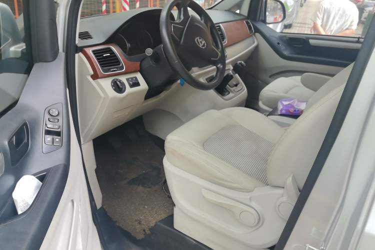 Used SAIC MAXUS G10 2016 2.4L Manual Elite Edition Driver Seat