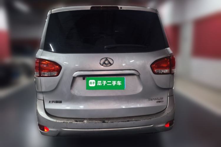 Used SAIC MAXUS G10 2016 2.0T Automatic Elite Edition Exterior 4