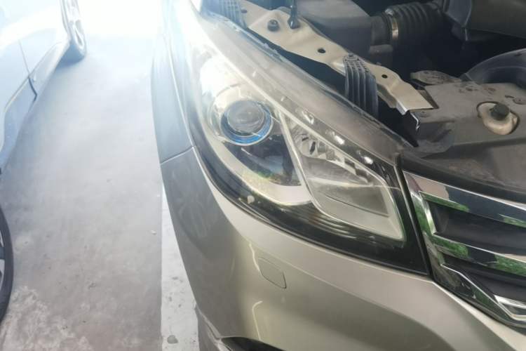 Used SAIC MAXUS G10 2016 2.0T Automatic Flagship Edition Exterior 6