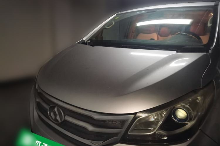 Used SAIC MAXUS G10 2016 2.0T Automatic Luxury Edition Front